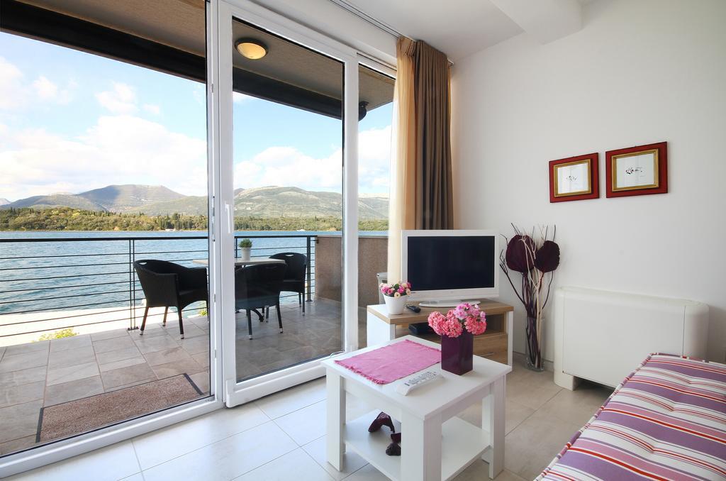 Aruba Apartments Tivat Bilik gambar