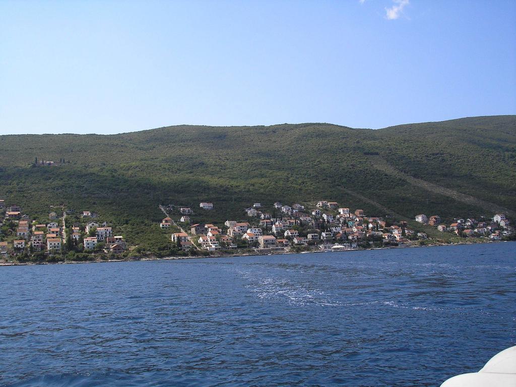 Aruba Apartments Tivat Luaran gambar